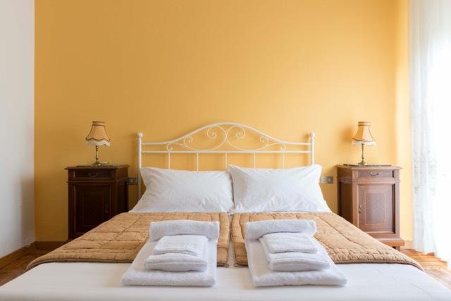 Rooms Villa Bergamo Airport Scanzorosciate Стая снимка
