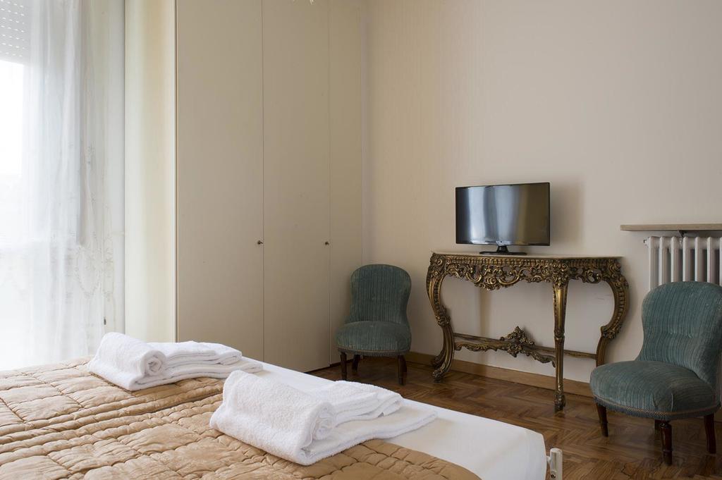 Rooms Villa Bergamo Airport Scanzorosciate Екстериор снимка