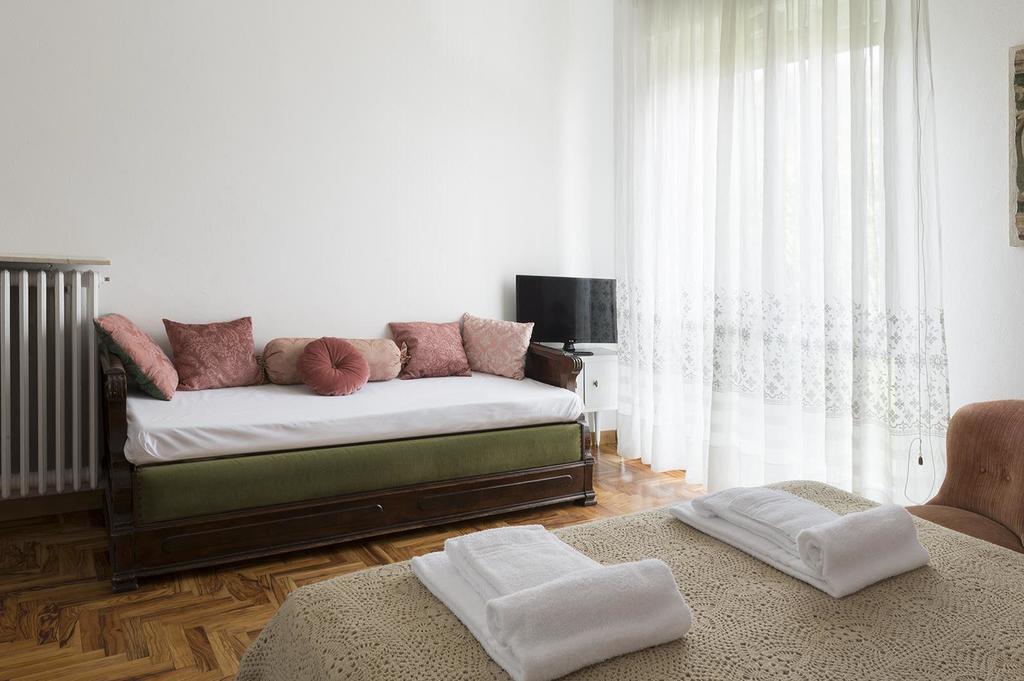Rooms Villa Bergamo Airport Scanzorosciate Екстериор снимка