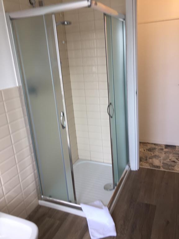 Rooms Villa Bergamo Airport Scanzorosciate Екстериор снимка